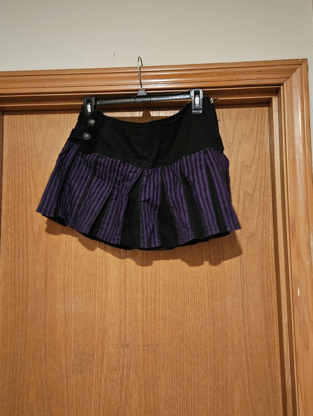 Vintage Tripp NYC Black and Purple Striped Pleated Mini Skirt - Picture 4 of 4